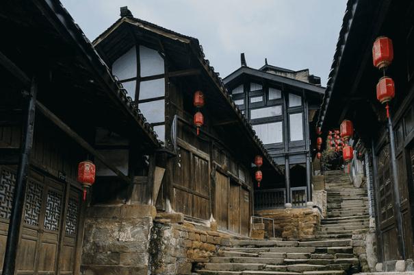 旋转轮胎